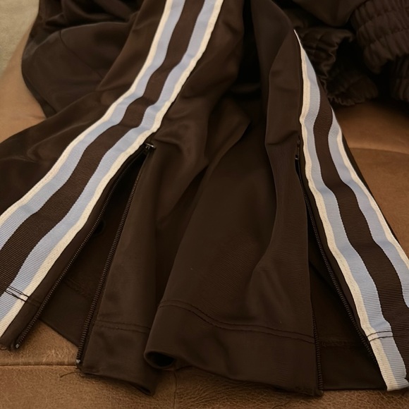 Brown street wear track pants - Picture 4 of 4